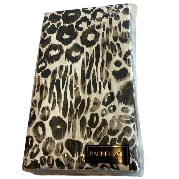 Rachel Zoe 32-Pack Disposable Guest Napkins Black & White Animal Print 8" X 4.5" - Picture 1 of 6